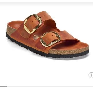 Arizona Big Buckle 
Birkenstock Women's Sandals in Tan with Gold Buckles